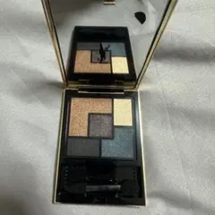 YSL イヴ・サンローラン アイシャドウ 冬限定 シルバー 910 - メルカリ