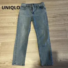 UNIQLO ユニクロ　ジーンズ　ストレートデニムカジュアル