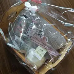 L'OCCITANE ハンドクリームセット バスケット入り