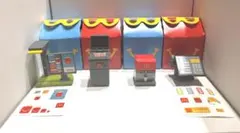 【新品・未使用】【匿名配送】 マクドナルドハッピーセット ミニチュア4個セット‼️