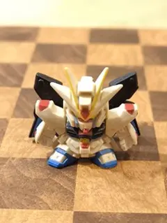 【複数購入で350円】 SDガンダムフルカラー　ストライクフリーダムガンダム