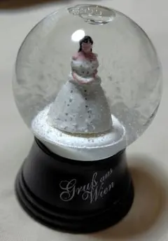 オーストリア製 サンタクロース スノーグローブPERZY　スノードーム