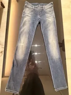 美品 Armani Jeans デニム25 スキニー ダメージ加工のサムネイル