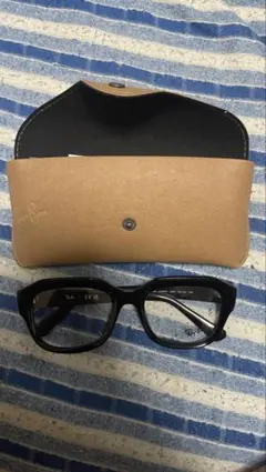 Ray-Ban ブラックフレーム メガネ ケース付き