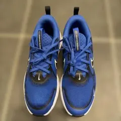 NIKE キッズ　スニーカー ブルー　23.5のサムネイル
