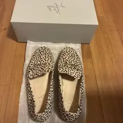 ラウナレアダルメシアンパンプス