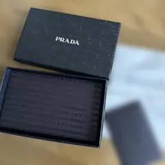 PRADA ギフトボックス 黒