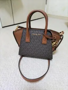 ほぼ未使用に近いマイケルコースショルダーバッグブラウン⭐️