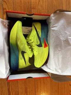 新品未使用　ナイキ　ヴェイパーフライ　ネクスト%３　27.0cm