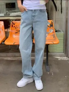 ストレートデニムパンツ