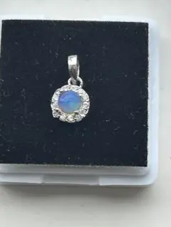 オパール　シルバーメッキ　ペンダント トップ