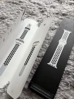 【美品】Apple Watch NIKEスポーツバンドピュアプラチナム/ブラック