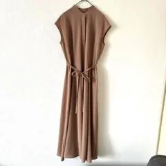 チェック柄フレンチスリーブ　ロング丈ワンピース