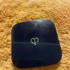 クレド・ポーボーテ　プードルコンパクトエサンシエルn フェイスパウダー