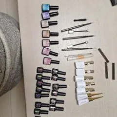 多色ジェルネイルセットとツール