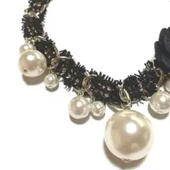 ブラックローズとパールのネックレス　黒とゴールドツイード　ゴールド金具　ラスト1