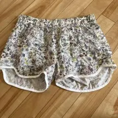 LIBERTY 花柄ショートパンツ