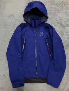 ARC'TERYX ナイロンジャケット 青