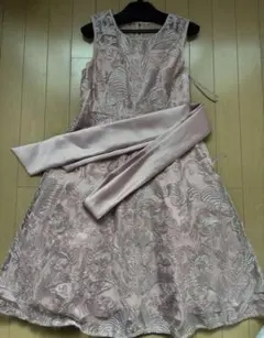 【美品】パーティードレス　ピンク レース Aライン 謝恩会　結婚式　二次会