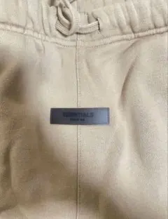 ESSENTIALS ベージュ ショートパンツ Lサイズ