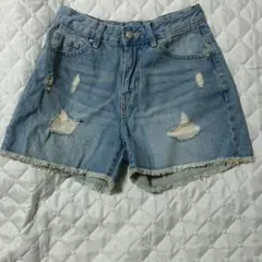 デニムショートパンツ ダメージ