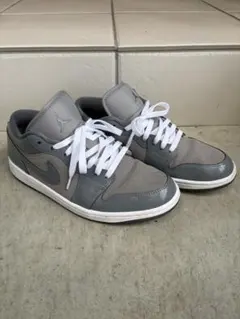 Nike Air Jordan 1 Low グレー