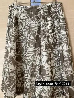 【最終値下げ】Style com 花柄フレアスカートのサムネイル