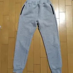 UNIQLO グレー ドライスウェットパンツ 150サイズ