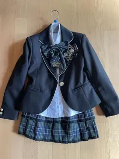 フォーマルスーツ 黒と緑のチェック柄　130