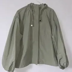 OLIVE des OLIVE フード付きバルーンスリーブマウンテンパーカー