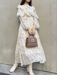 BACKリボン袖フリル花柄ワンピース