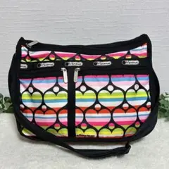 LeSportsac カラフルショルダーバッグ　ハート総柄