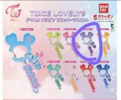 TWICE サナ　SAVELYのサムネイル