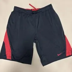 Nike Dri-FIT ショートパンツ 黒/赤