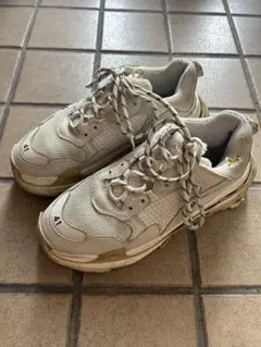 BALENCIAGA Triple S スニーカー ホワイト 41のサムネイル