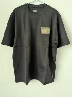 正規品❗️美品❗️FENDI ❗️ロゴ入り 黒 Tシャツ❗️最終価格 2025年最新】Fendi メンズ Tシャツの人気アイテム - メルカリ