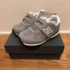 新品・未使用　13.5cm ニューバランス　new balance