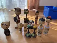 こけし人形セット（手描き・木製）