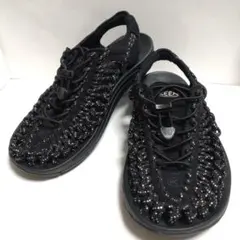 KEEN キーン UNEEK ユニーク サンダル ブラック×シルバー 22cmのサムネイル
