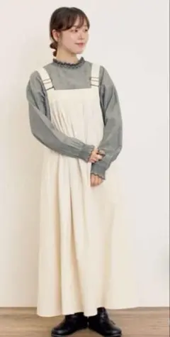 前タックジャンパースカート　サマンサモスモス　キナリ　フリーサイズ