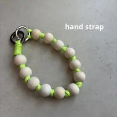 木製ビーズのハンドストラップ　yellow