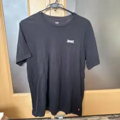 Levi's ブラック Tシャツ Mサイズ