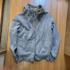 UNIQLO ボアグレー ジップアップパーカー