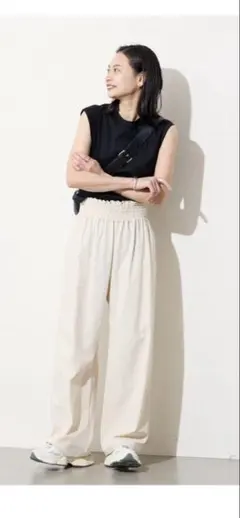 ナイロンストレッチワイドパンツ　ジャーナルスタンダード