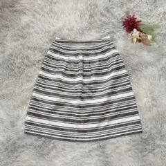 any SiS (M) タック入りボーダースカート モノトーン ひざ丈 オフィス