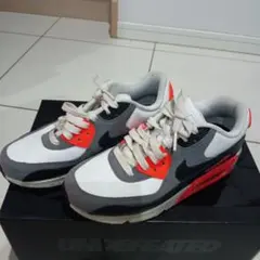 NIKE エアマックス スニーカー ホワイト/グレー/オレンジ23.5サイズ