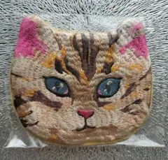 ナタリーレテ　フェイスポーチ ブルーアイ Blue Eye猫の刺繍ポーチ✨️新品