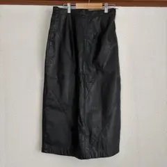 黒いレザー タイトロングスカート