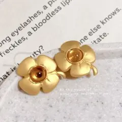 【vintage】マットゴールド　オレンジストーン　フラワー　イヤリング　美品