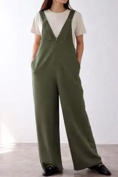 【新品・タグ付】フロントジップVネックストレッチサロペット/ボンジュールサガン